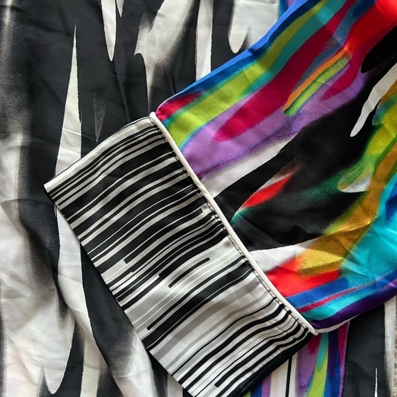 Natori Colorful Abstract Shirt - Picture 2 of 4